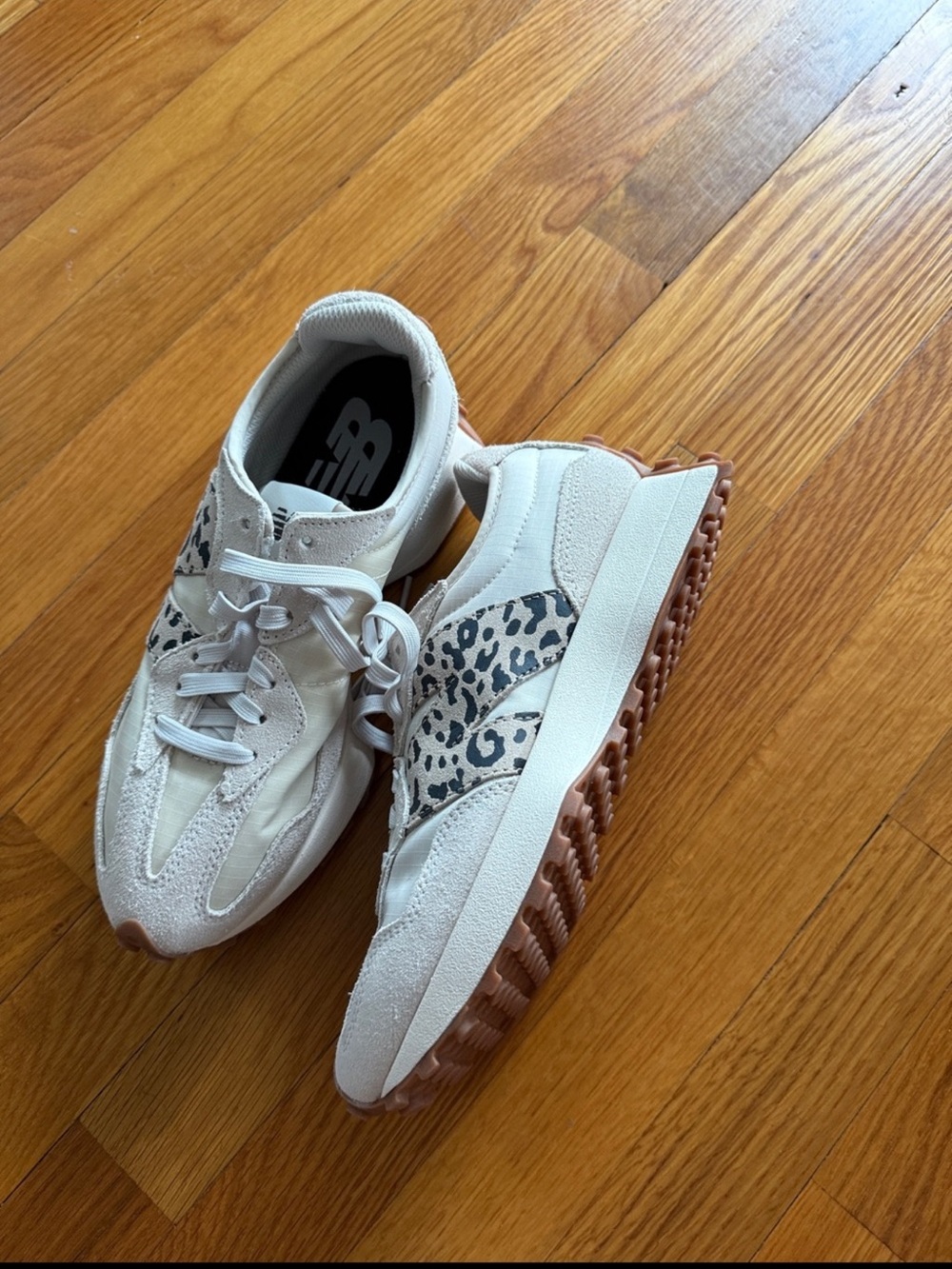 New Balance 327 Animal Trainers in Off White and Lleopard Size 8.5 - Picture 7 of 9